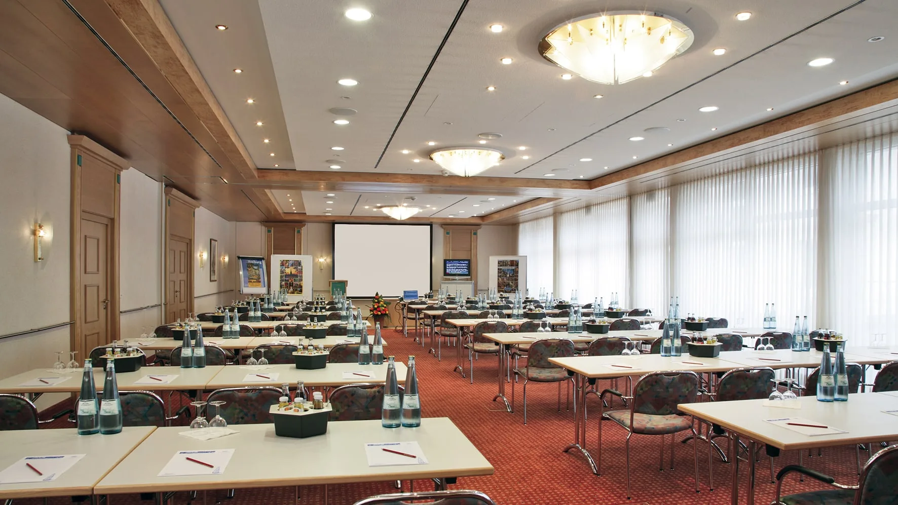 Hotel Zum Schiff - Restaurant — photo 34