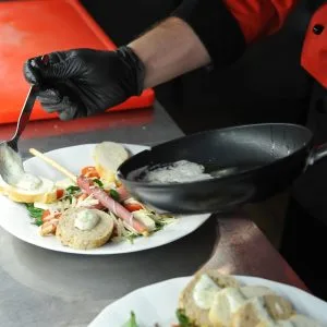BISTRO BLANC — kitchen