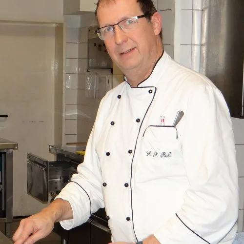 Höger’s Restaurant — kitchen