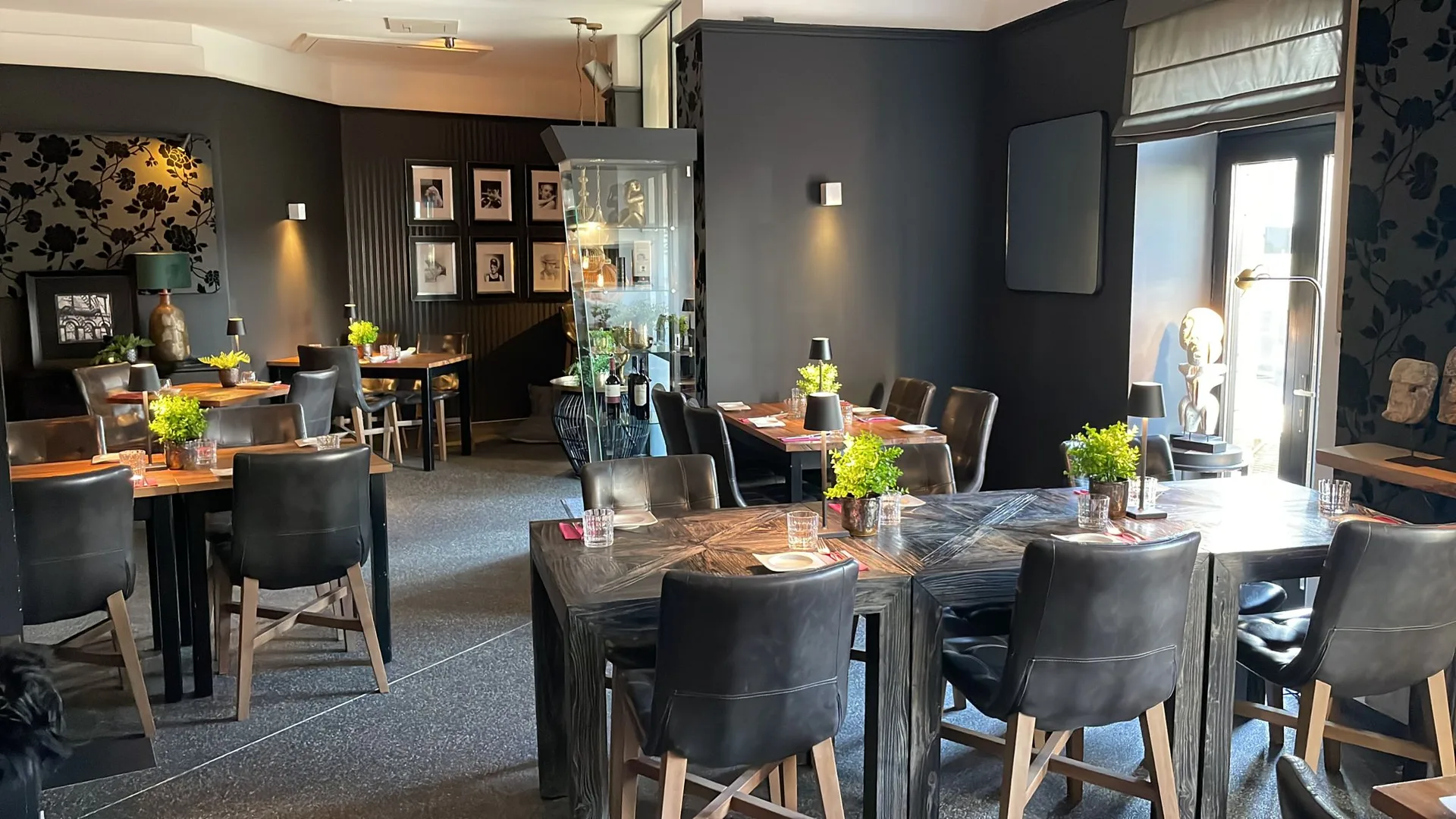 Restaurant Sonderbar — photo 49