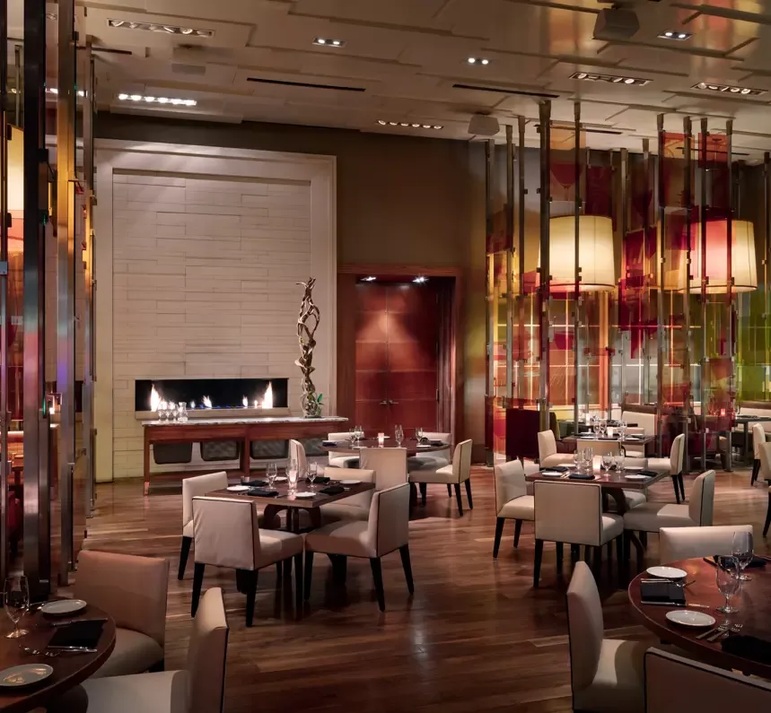 American Bar & Grille — atmosphere