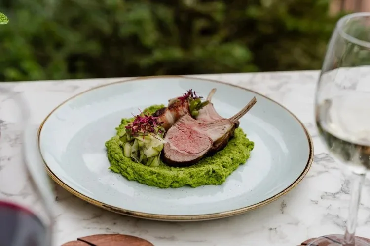 Andrássy Garden — food