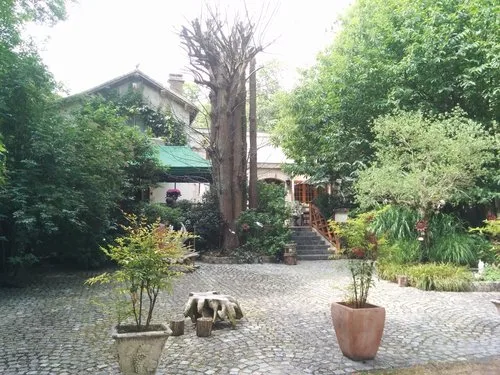 Au Cœur de la Forêt, Saint-Brice-sous-Forêt