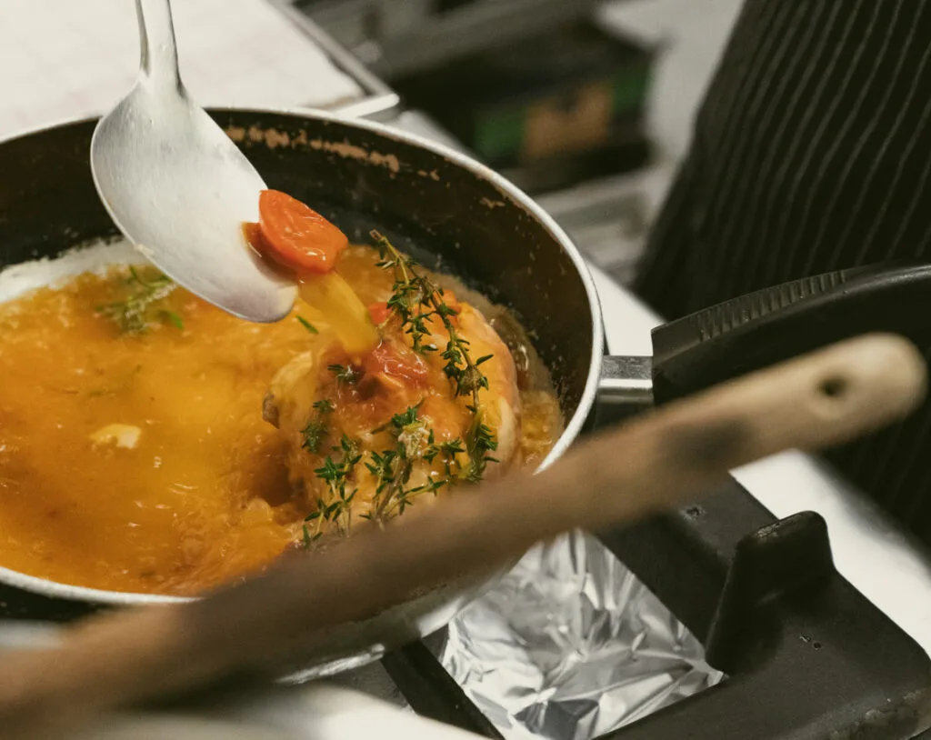 Pasta Davini — kitchen