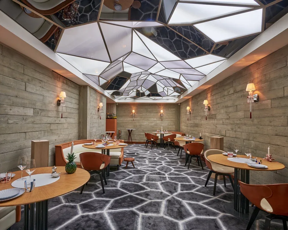 Le Grand Restaurant — photo 12