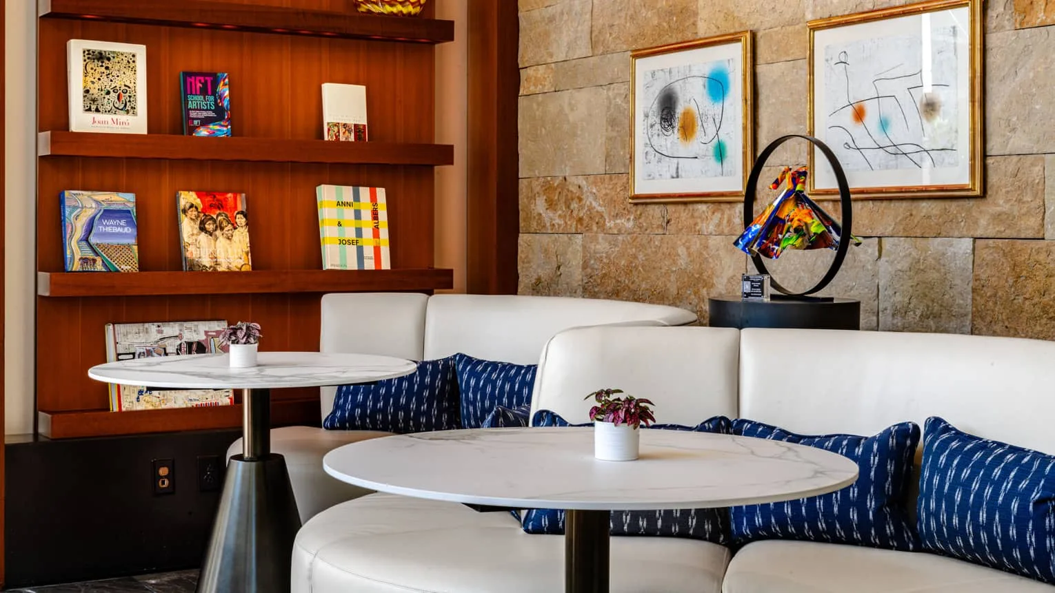 Quattro Restaurant and Bar — photo 30