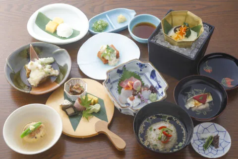 Tousuiro Kiyamachi — food