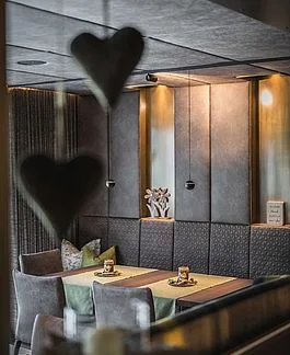 VIER Studios &amp; Restaurant — photo 15