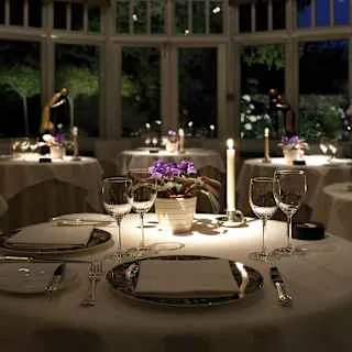 Le Manoir aux Quat'Saisons — atmosphere