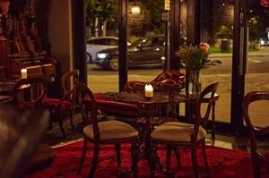 In Vino Veritas — atmosphere