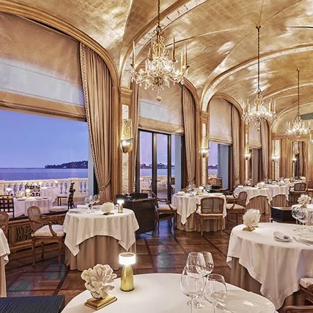 Le Restaurant des Rois - La Réserve de Beaulieu — photo 60