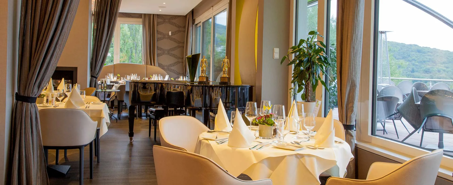 Miro’s Ristorante — atmosphere