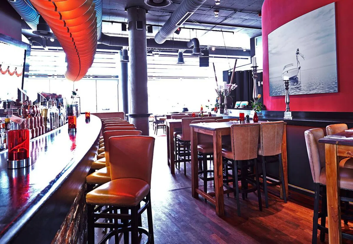 Riva Restaurant & Bar — photo 31