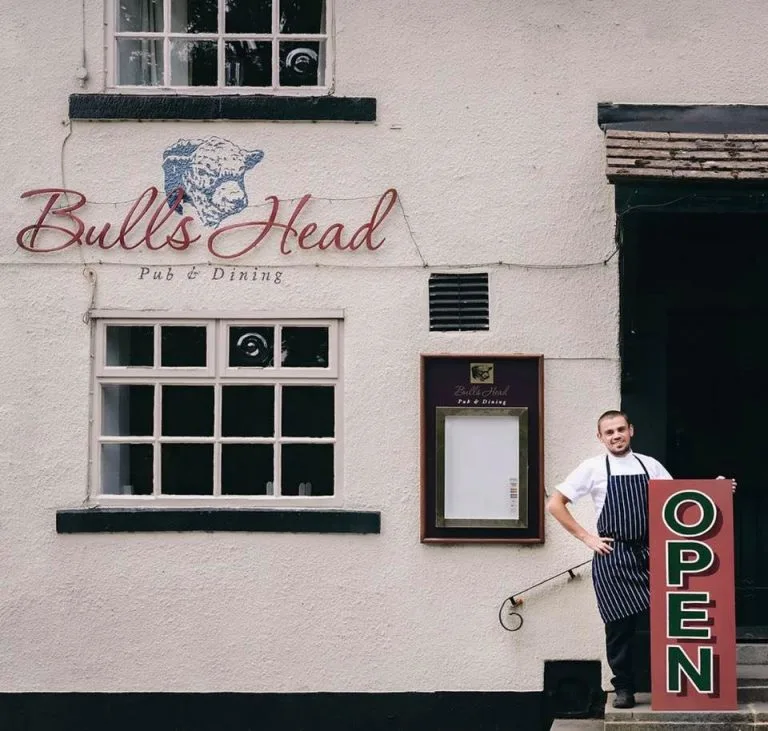 The Bulls Head — kitchen