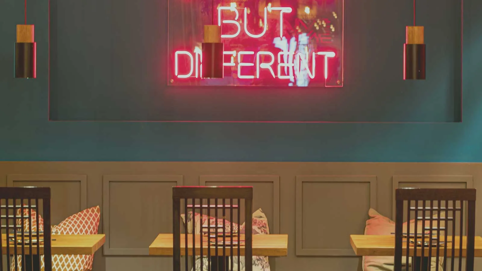 Ouai Restaurant — atmosphere