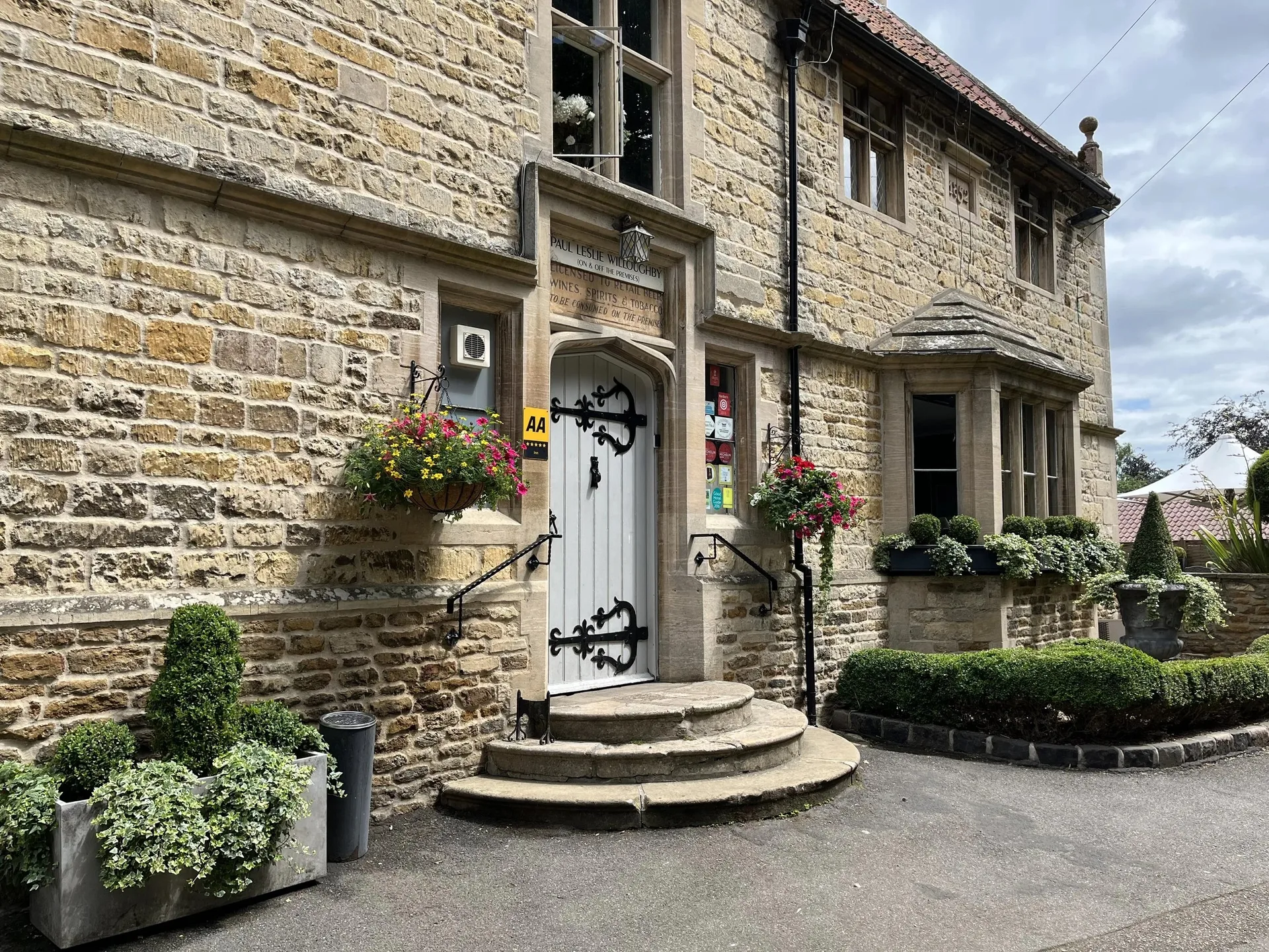 The Brownlow Arms — atmosphere