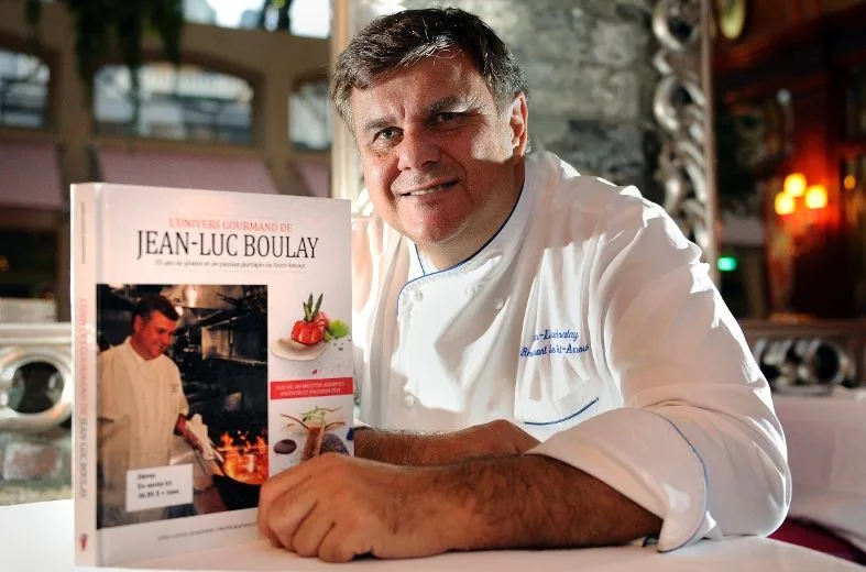 Le Saint-Amour — kitchen