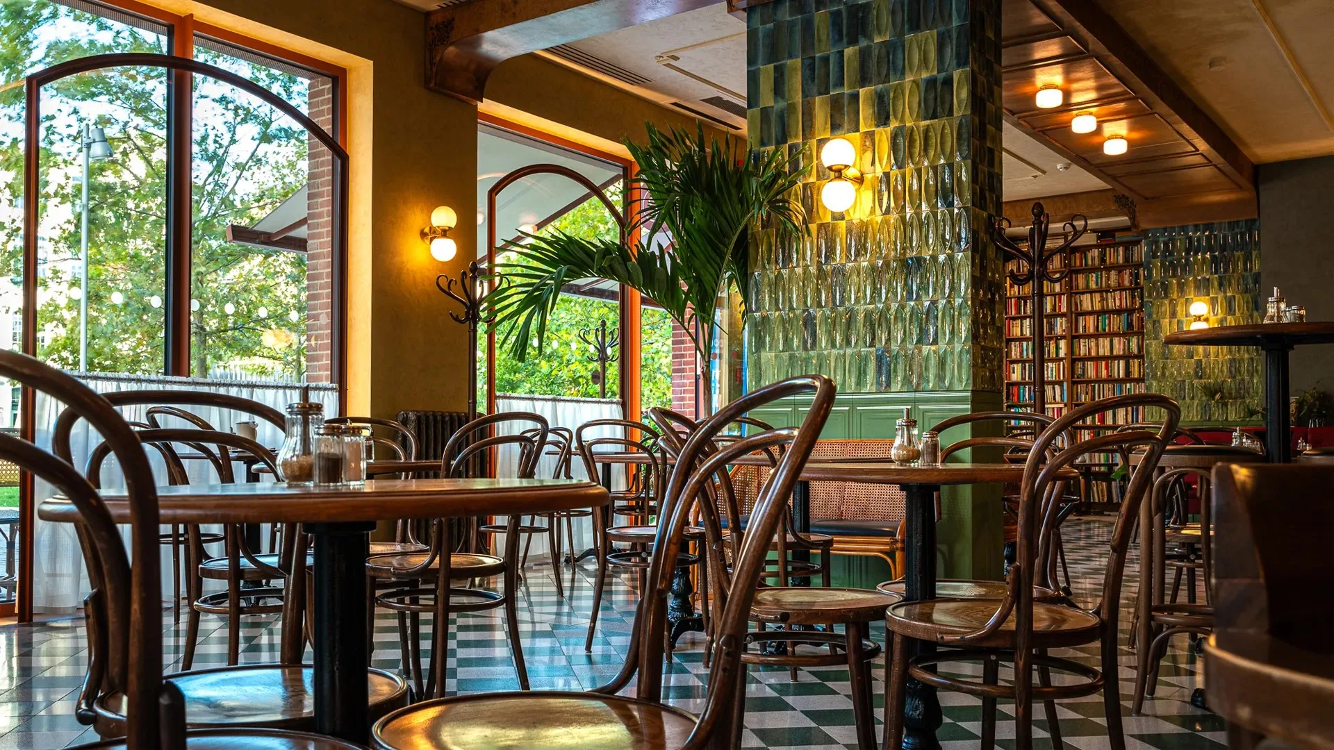 Bistro St. Germain — atmosphere