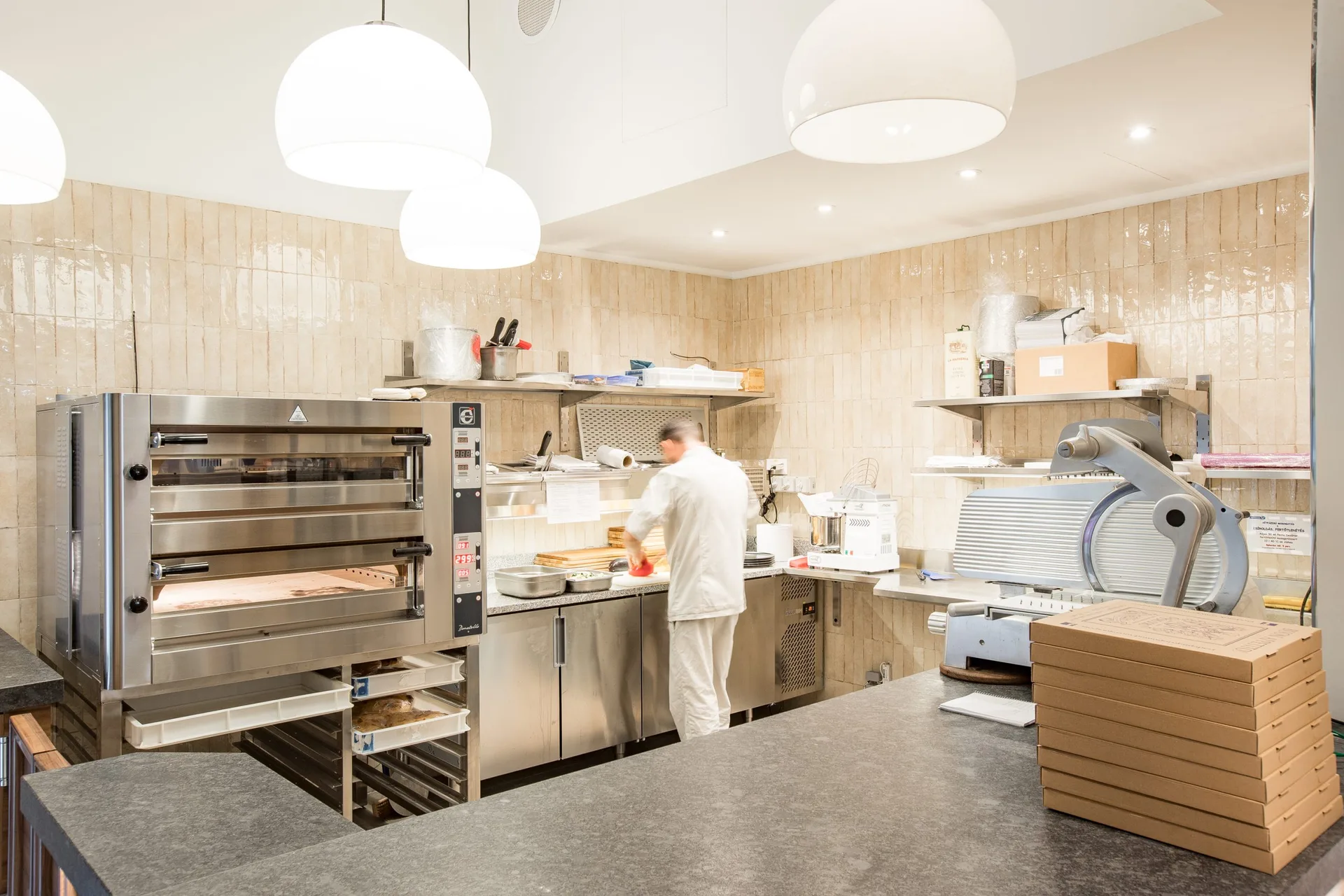 Pizzabar Pomo D'oro — photo 8