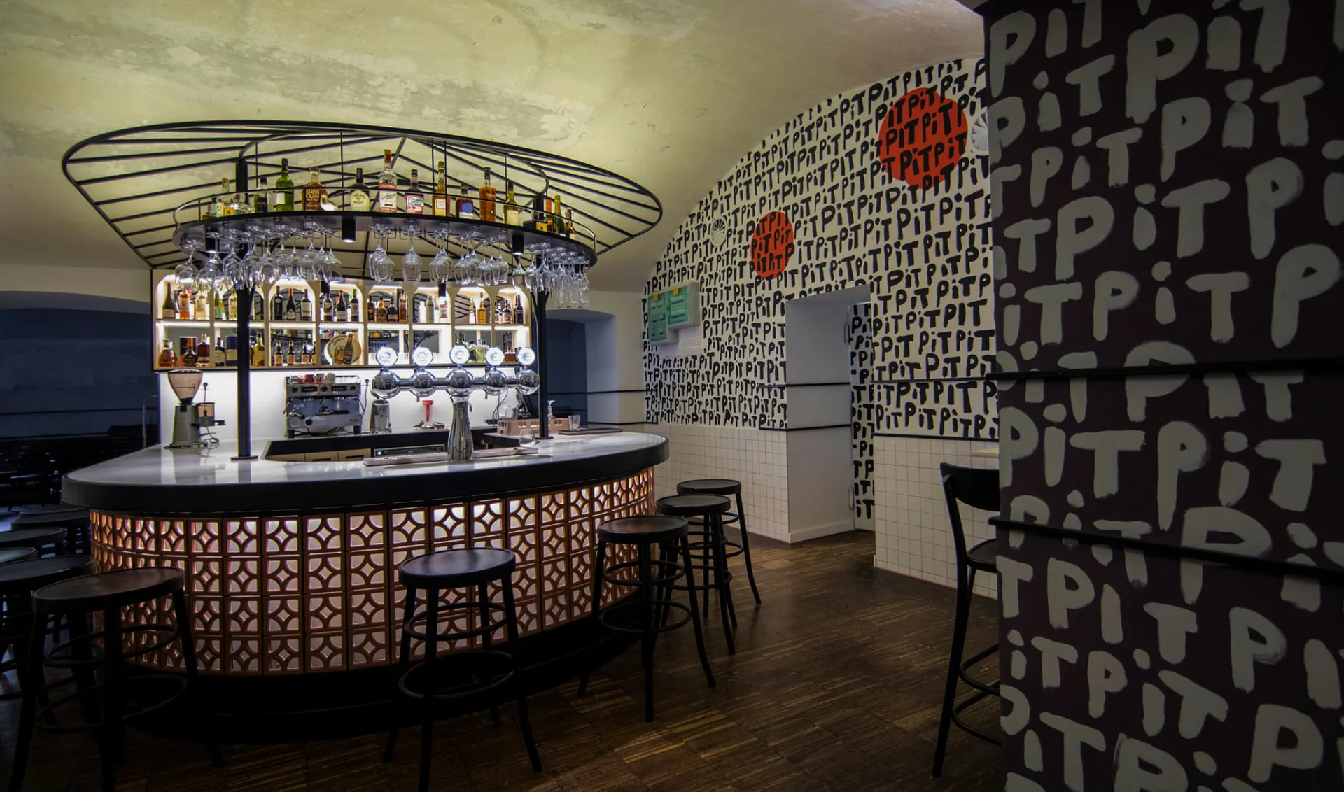 Arquitecto PitPit — atmosphere