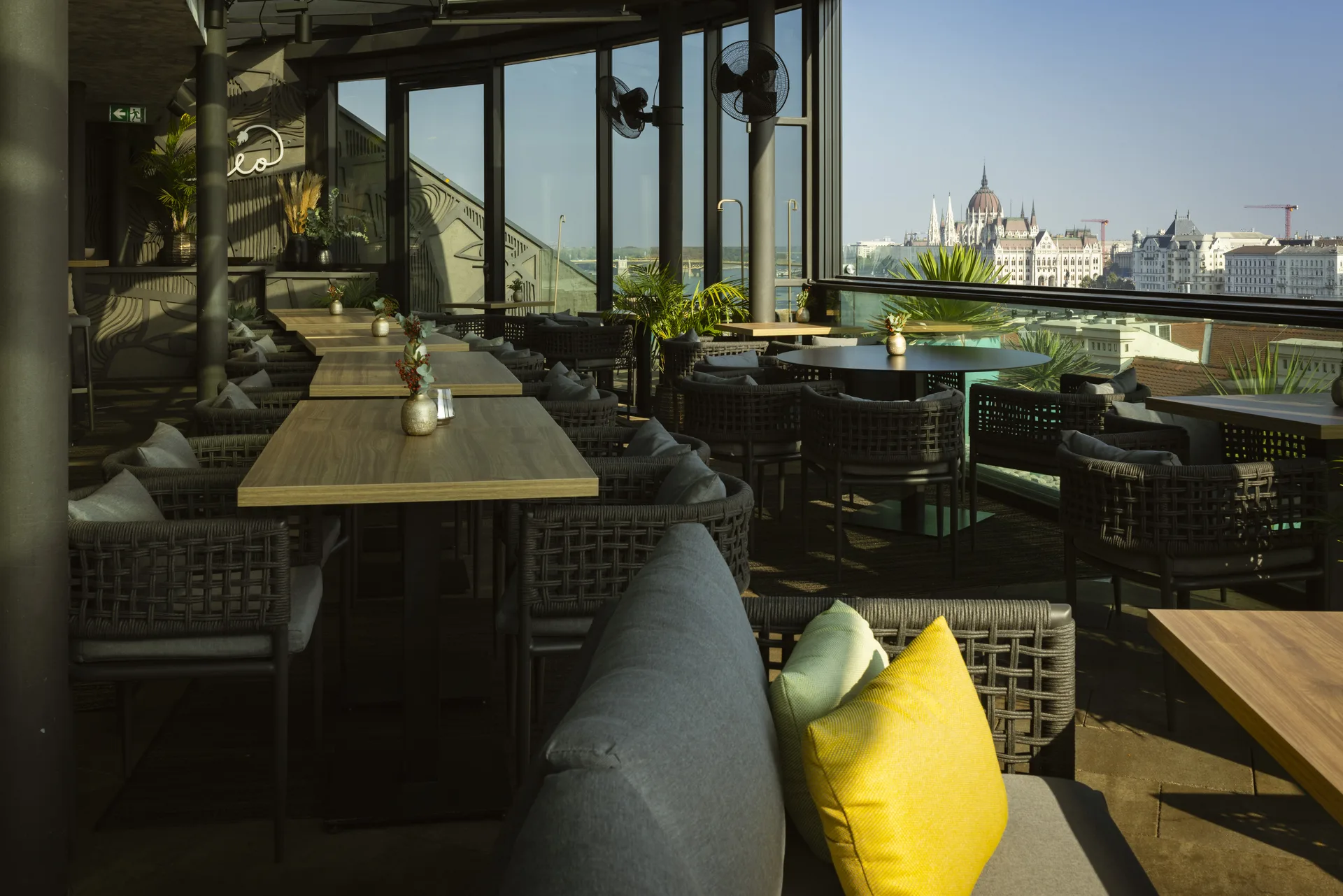 LEO Bistro — photo 14