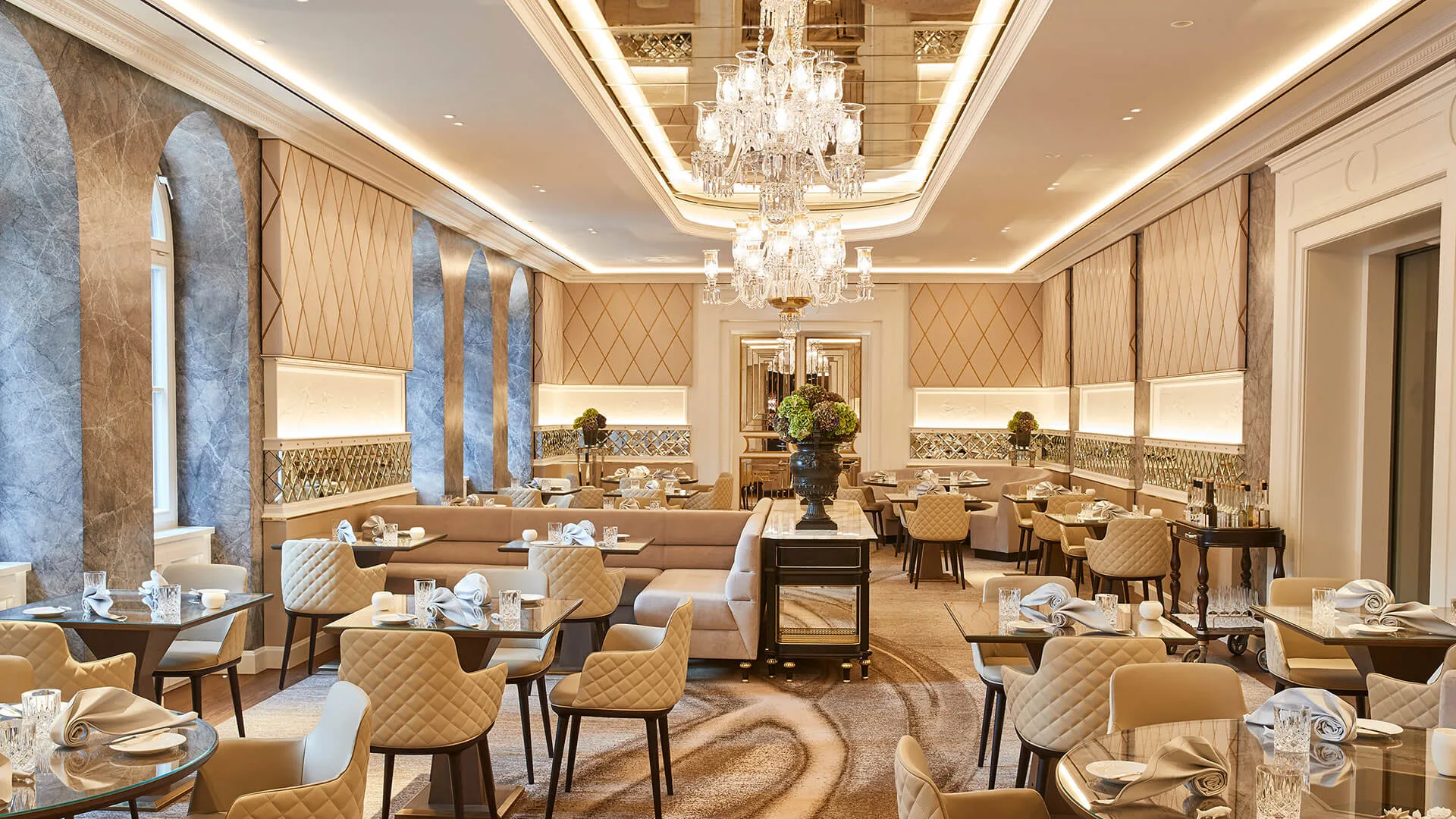 Schwarzreiter Restaurant — photo 4