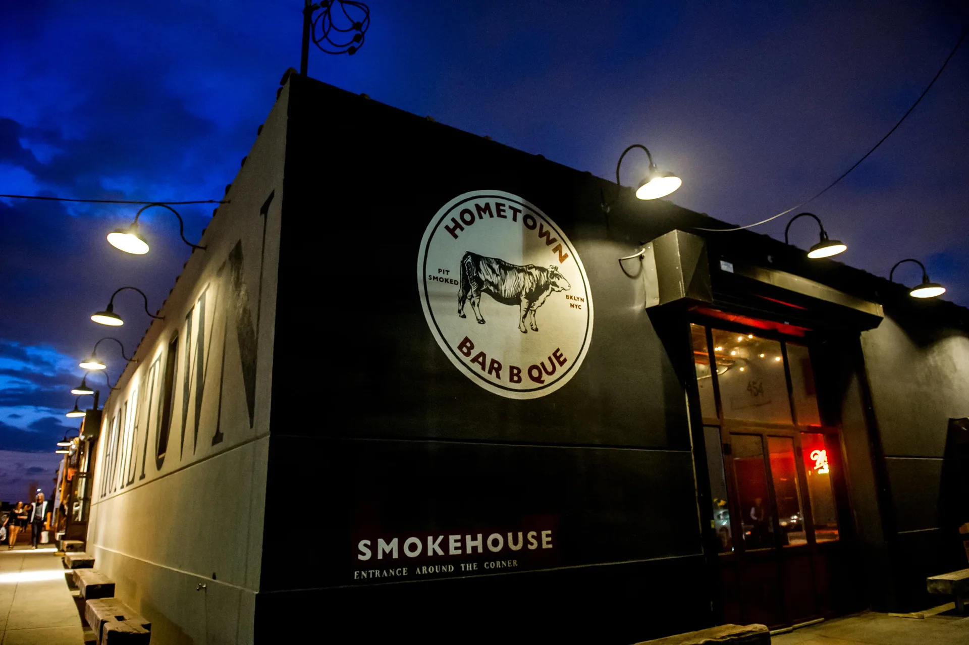 Hometown Bar B Que New York — photo 10