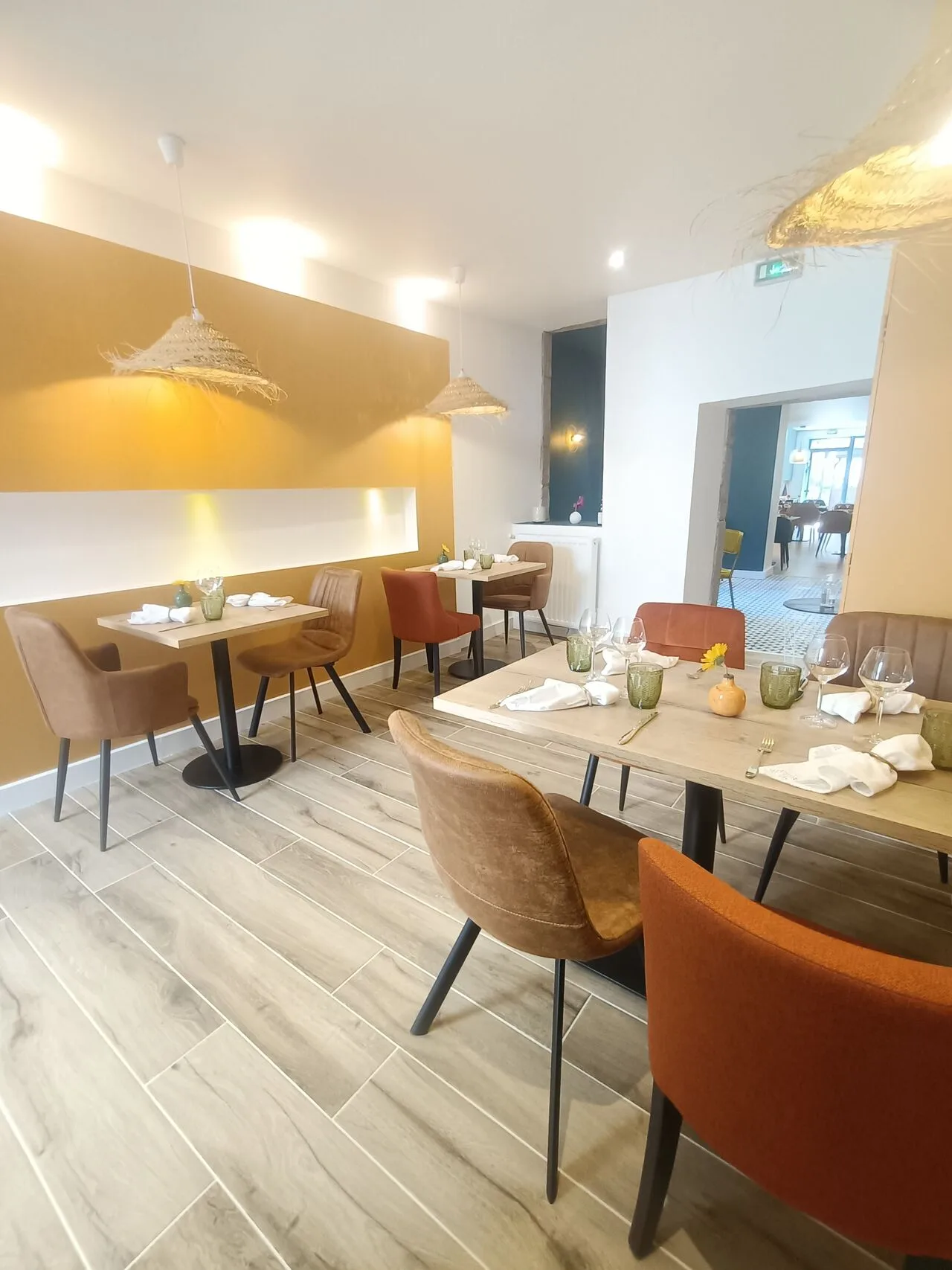Apicius — atmosphere