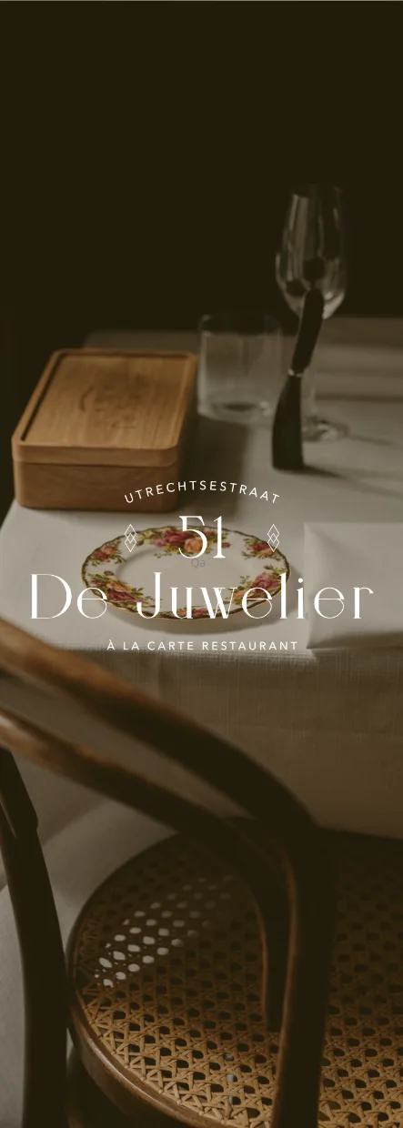Restaurant 212 — atmosphere