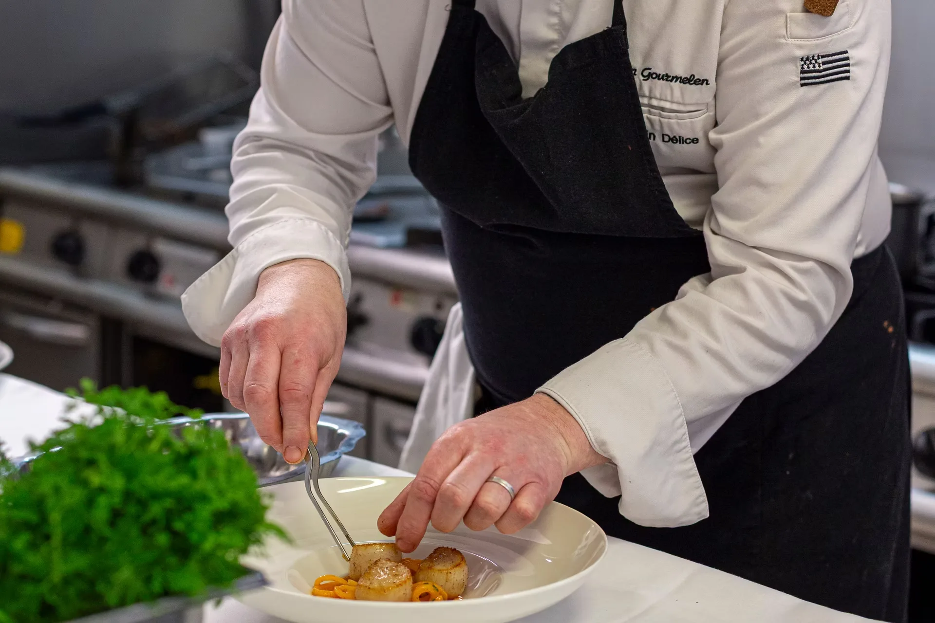 Le Jardin Délice — kitchen