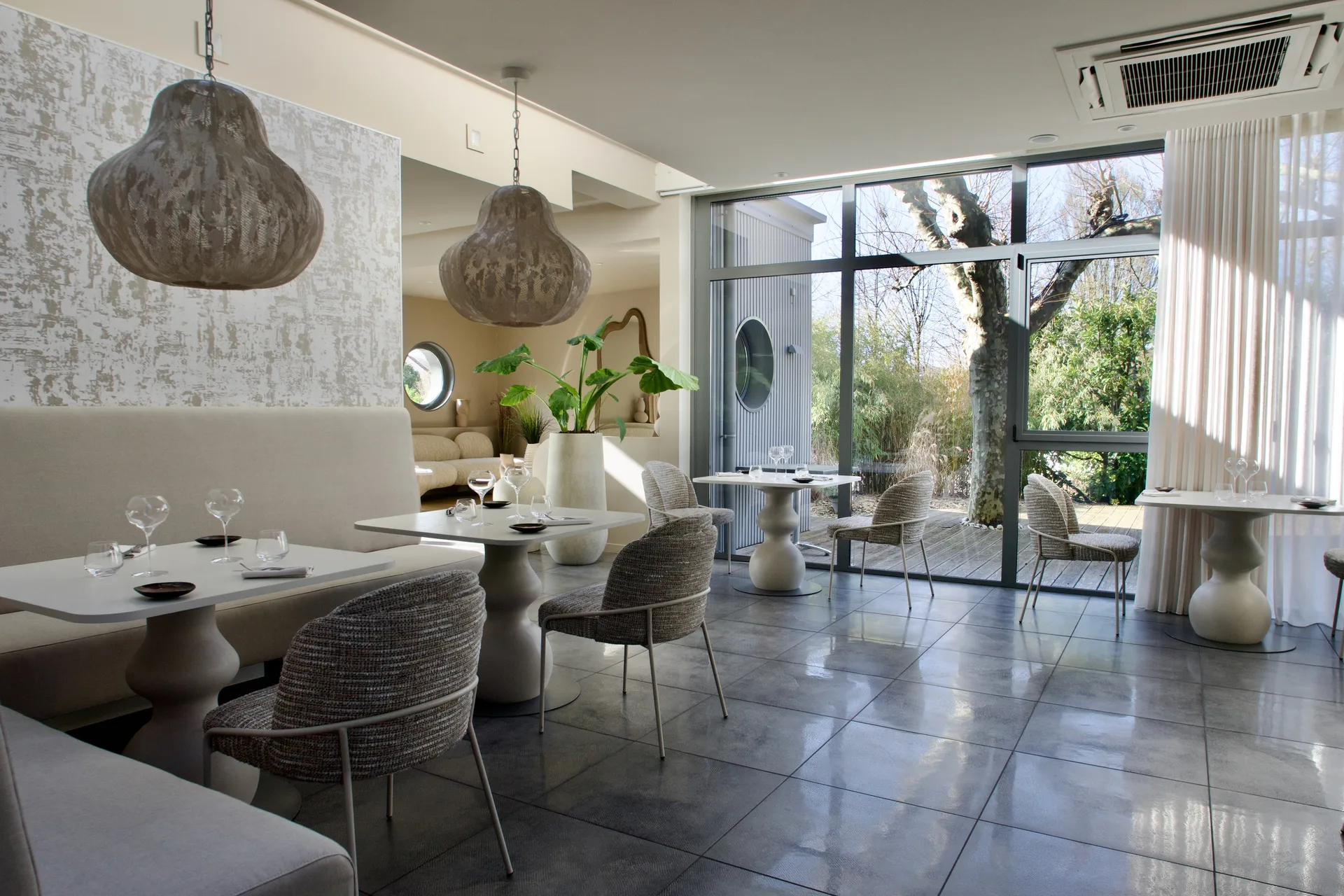 La Table de Marc Turpin – Hostellerie Saint-Germain — photo 31