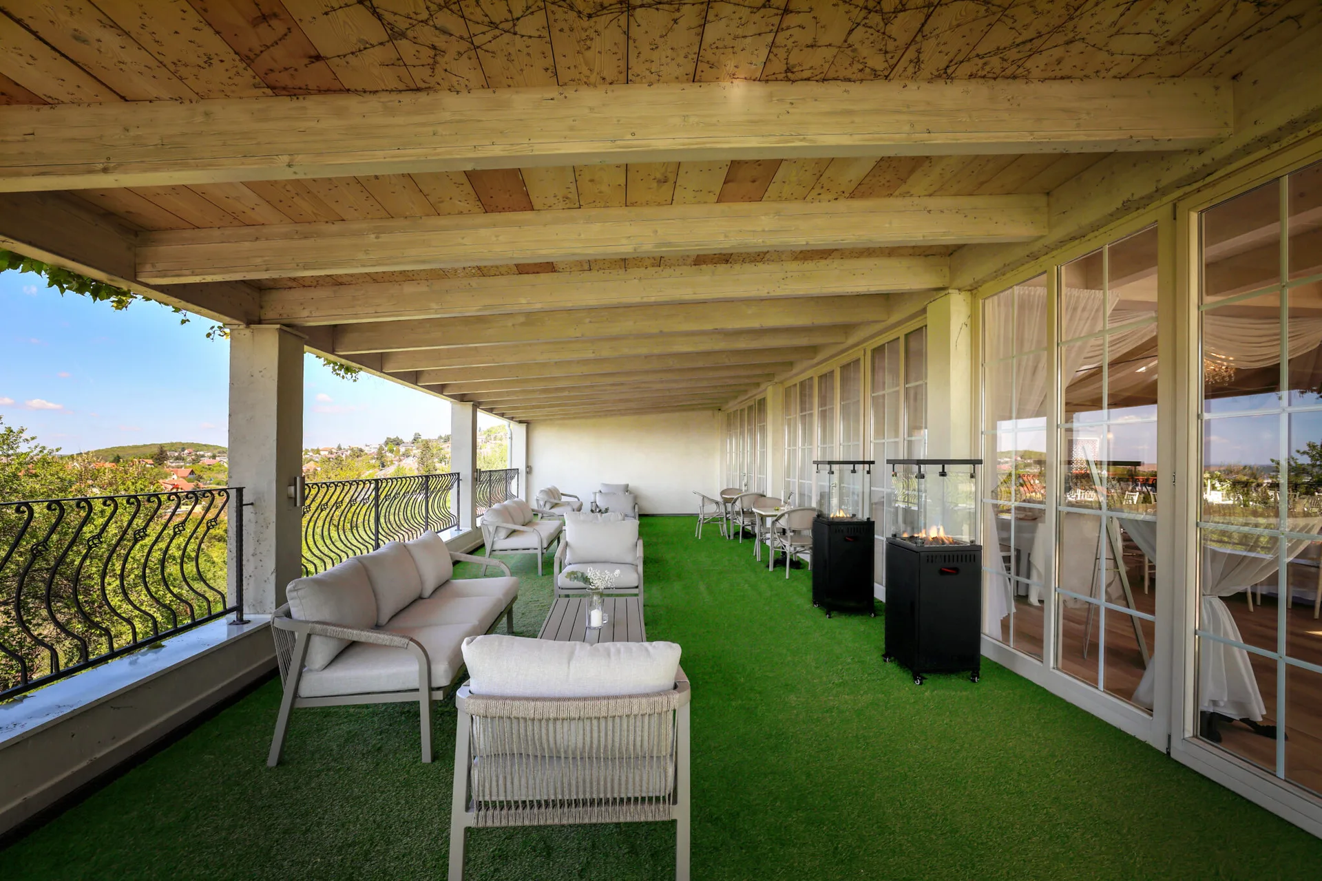 Frenchie Terrasse — photo 75