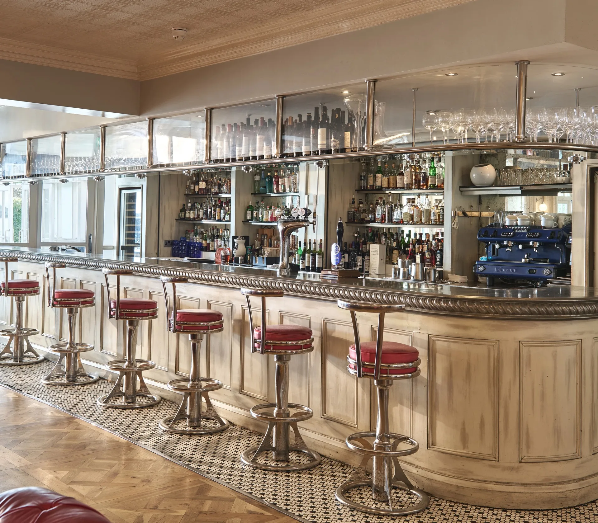 Upper Deck Bar & Restaurant — photo 15