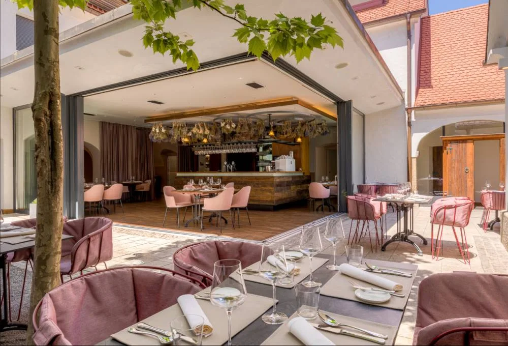 Lilli Fine Dining — photo 6
