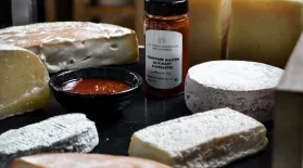 Les Frères Ibarboure — food