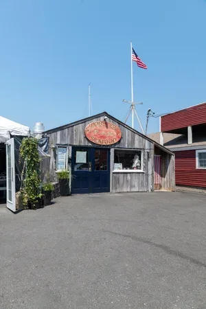 The Restaurant At Rowayton Seafood — photo 51