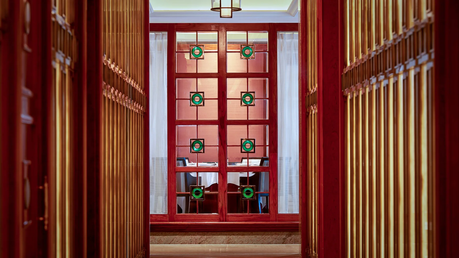 Lai Heen Restaurant — atmosphere