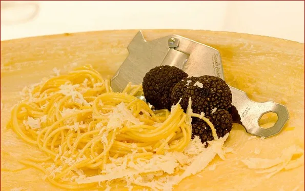 Piccolo Mondo — food