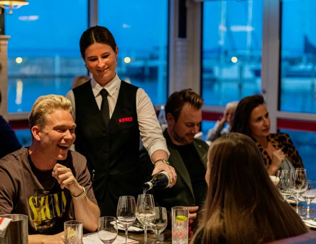 Restaurant MASH — photo 17