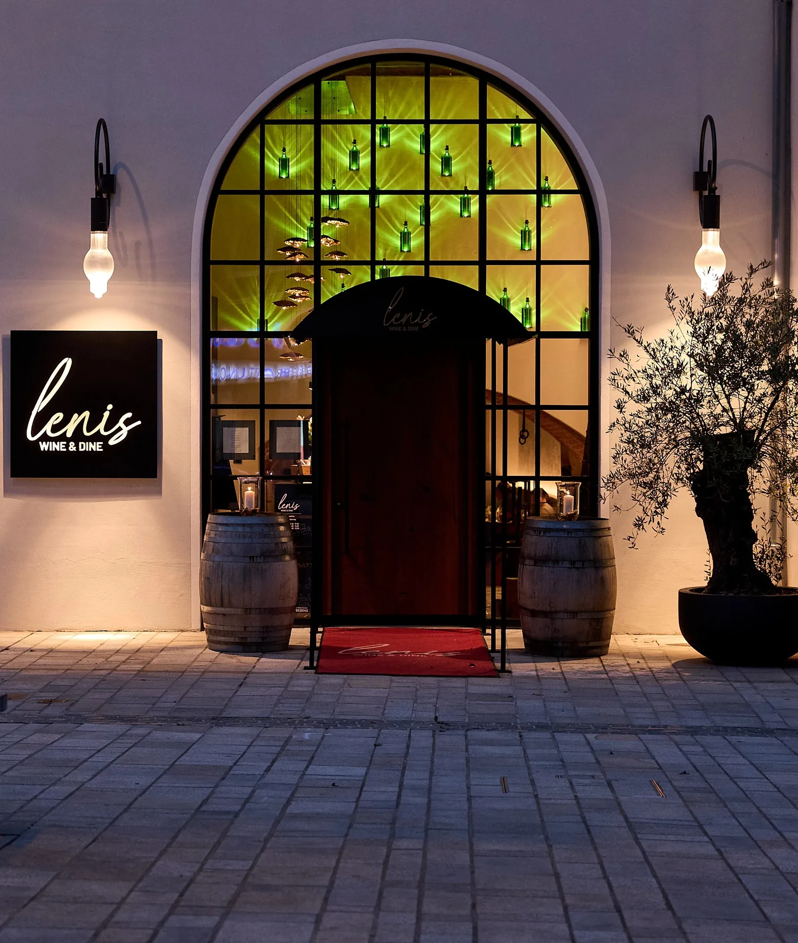 Lenis Wine &amp; Dine — photo 31