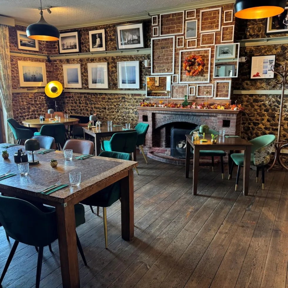 The Red Lion Food and Rooms — photo 31