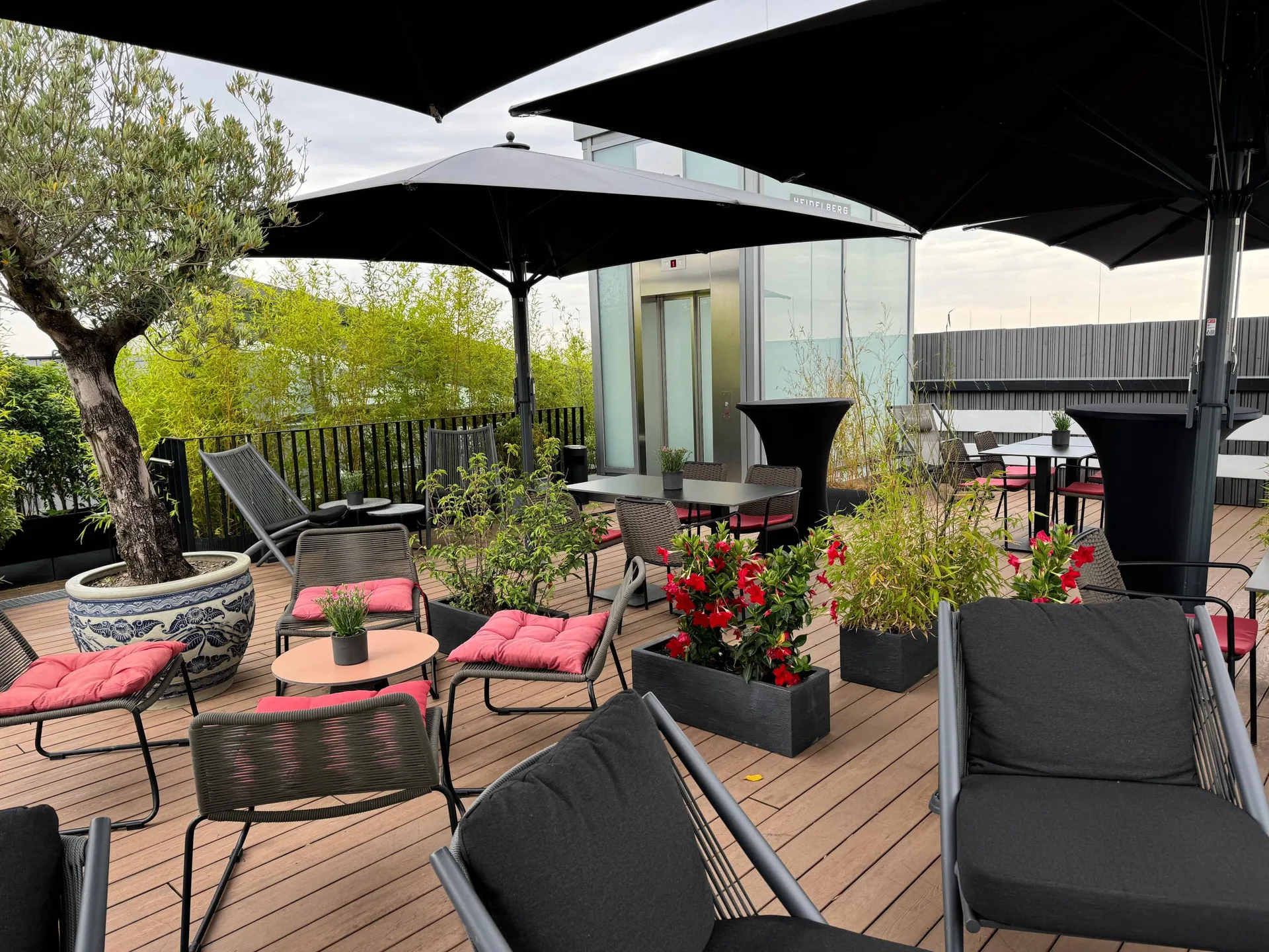 Qube Restaurant Bergheim — photo 15