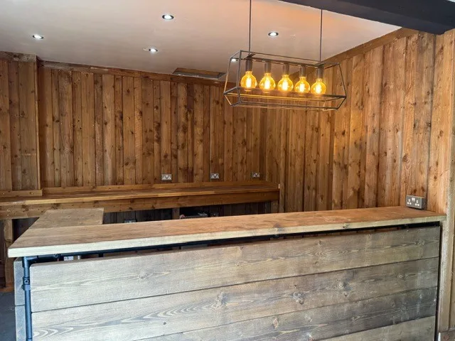 The Rattlebone, Sherston