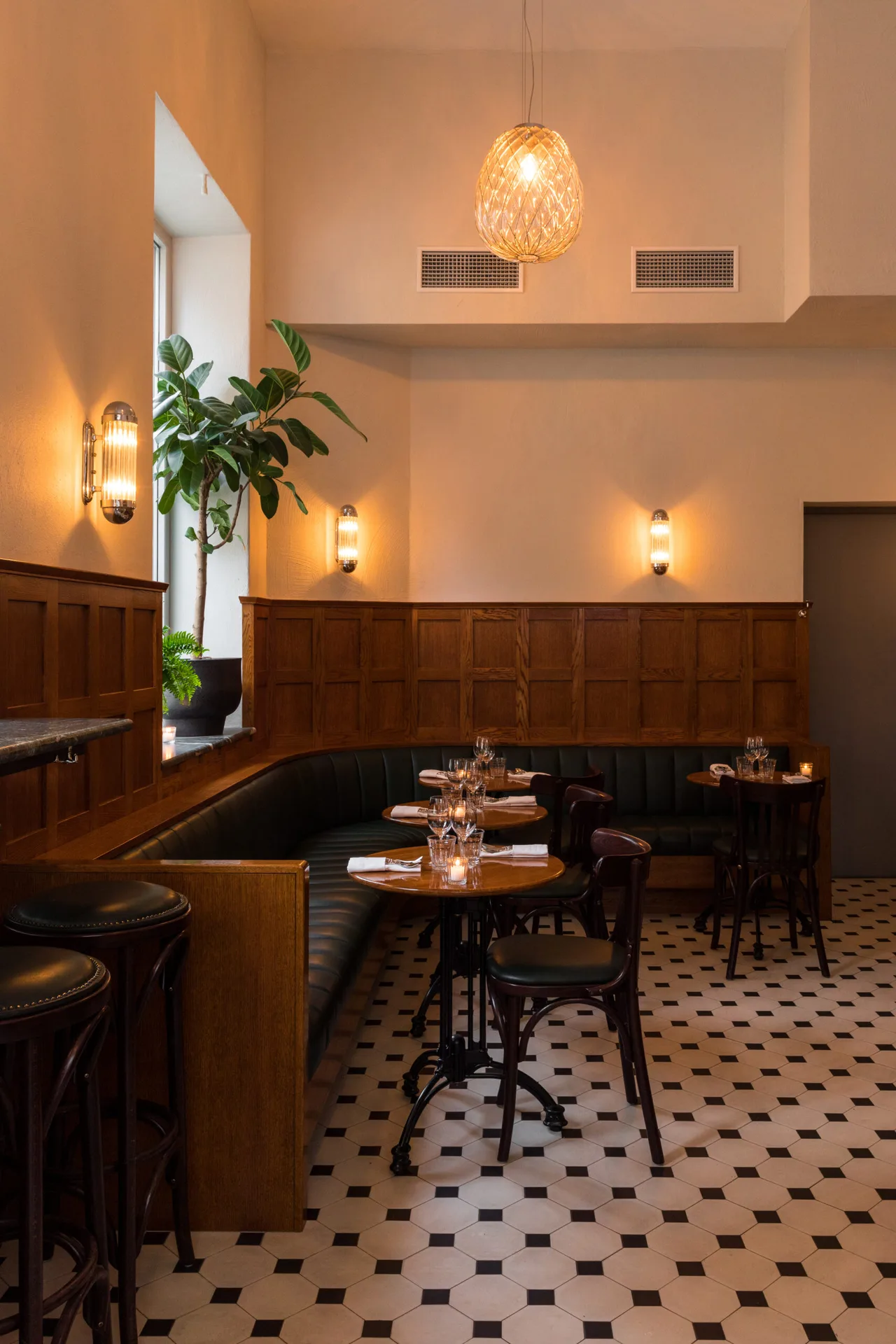 Schmaltz Bar & Delicatessen — photo 16