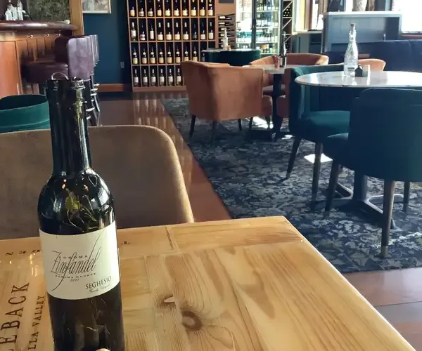 Flights Wine Bar — photo 7