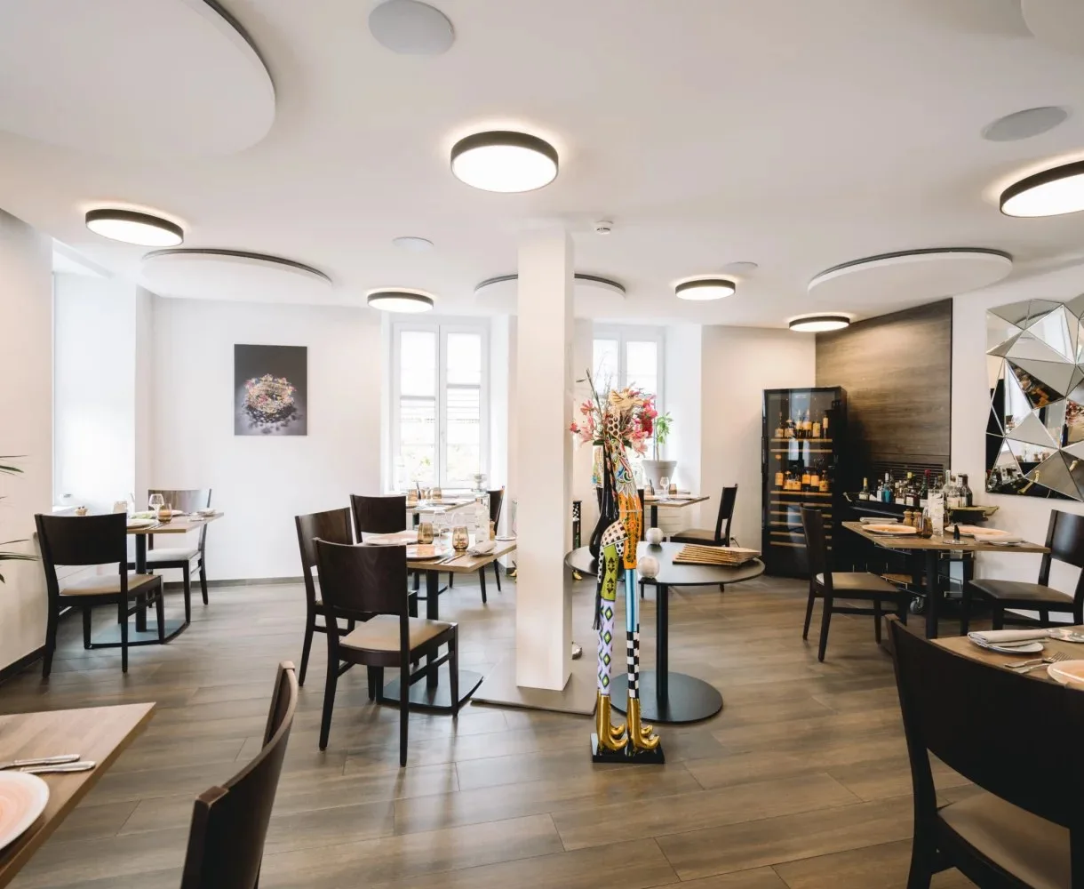 Hôtel et Restaurant La Croix d’Or — atmosphere