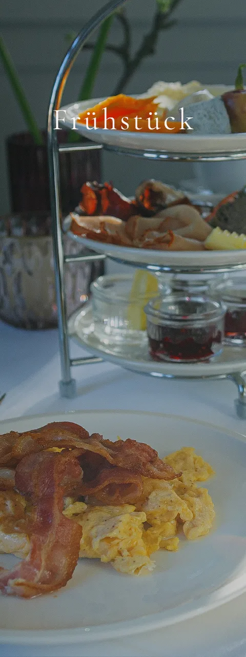 Lou im Cavalierhaus — food