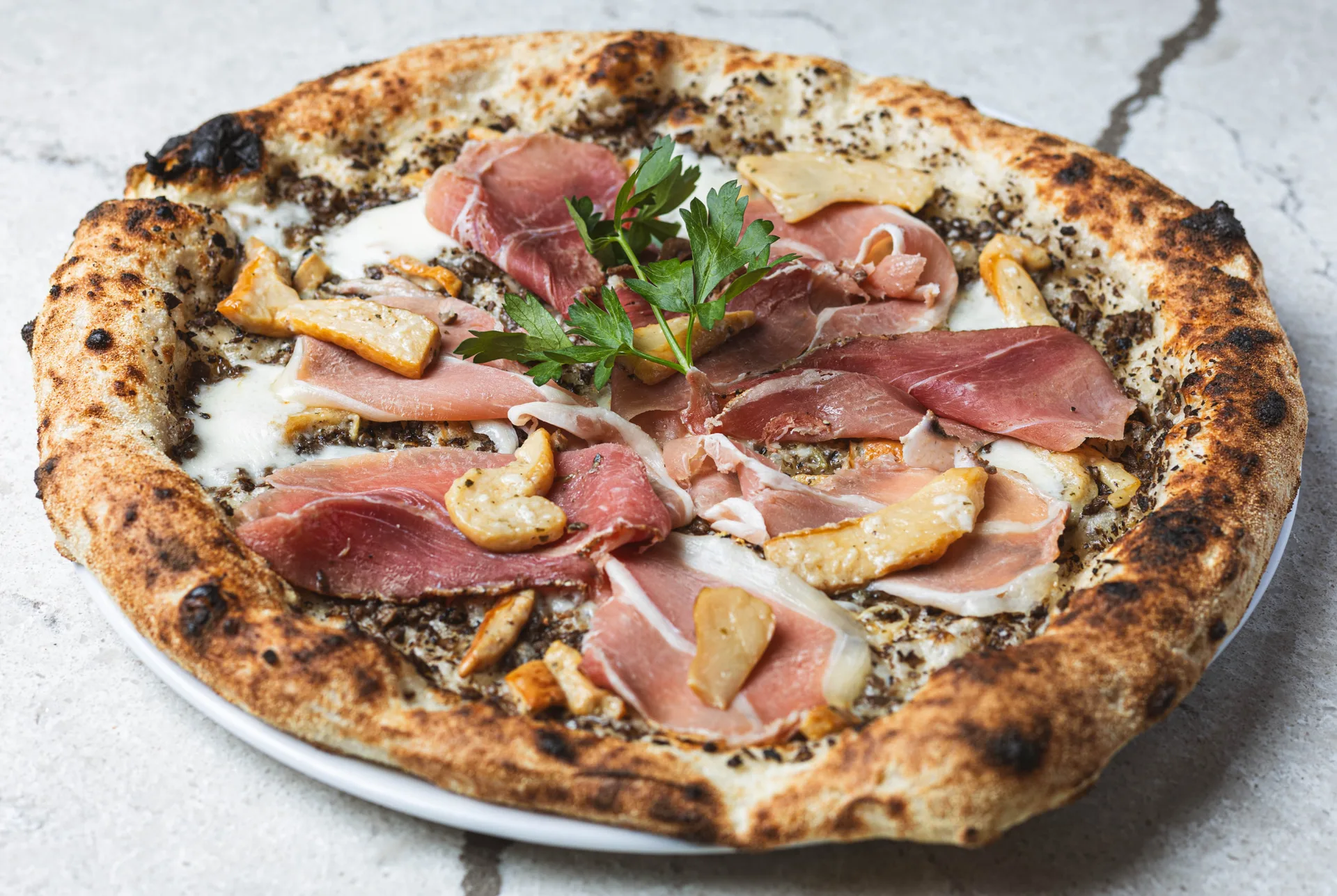 San Matteo Italian Restaurant, Estero