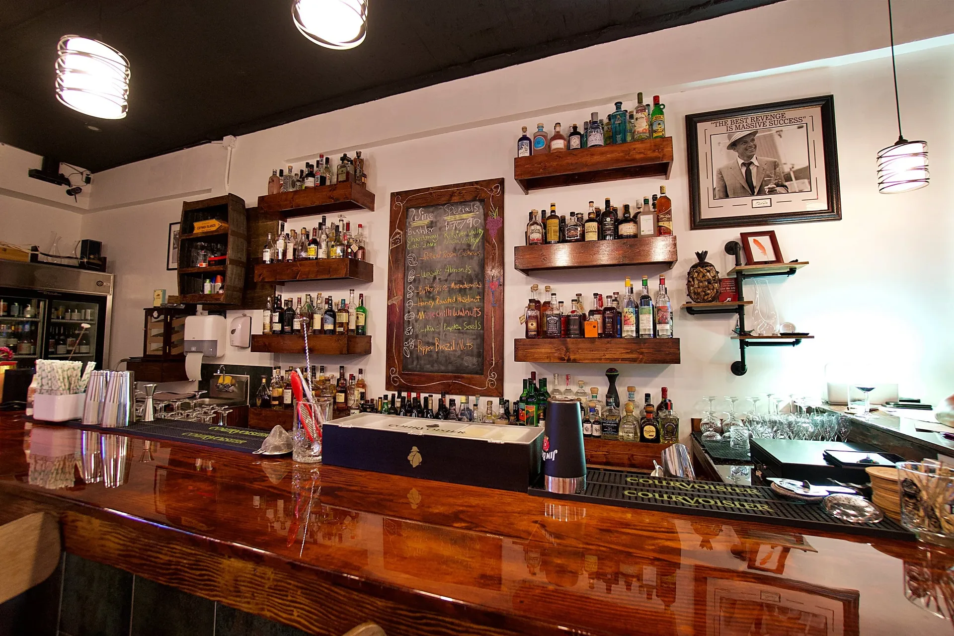 Le Petit Bar — photo 48