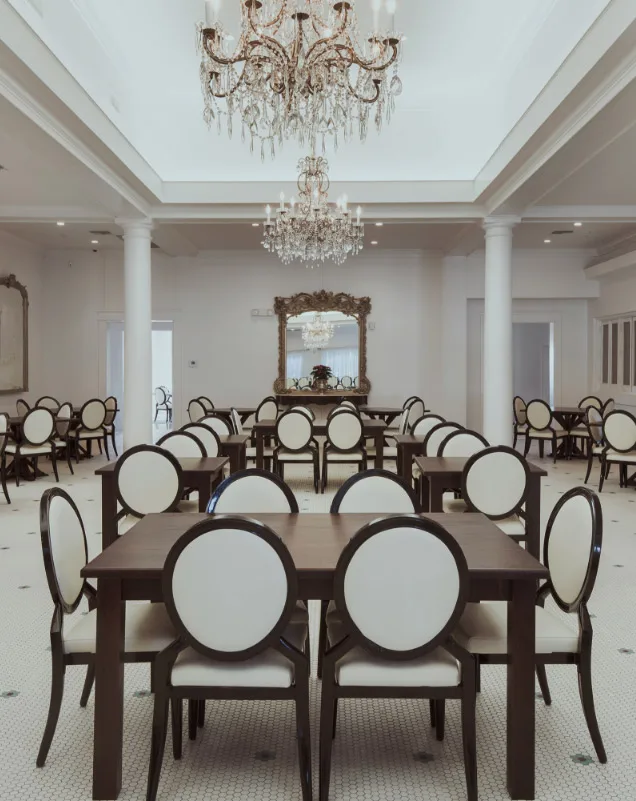 White Pillars Restaurant and Lounge — photo 14